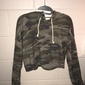 Camouflage cropped hoodie